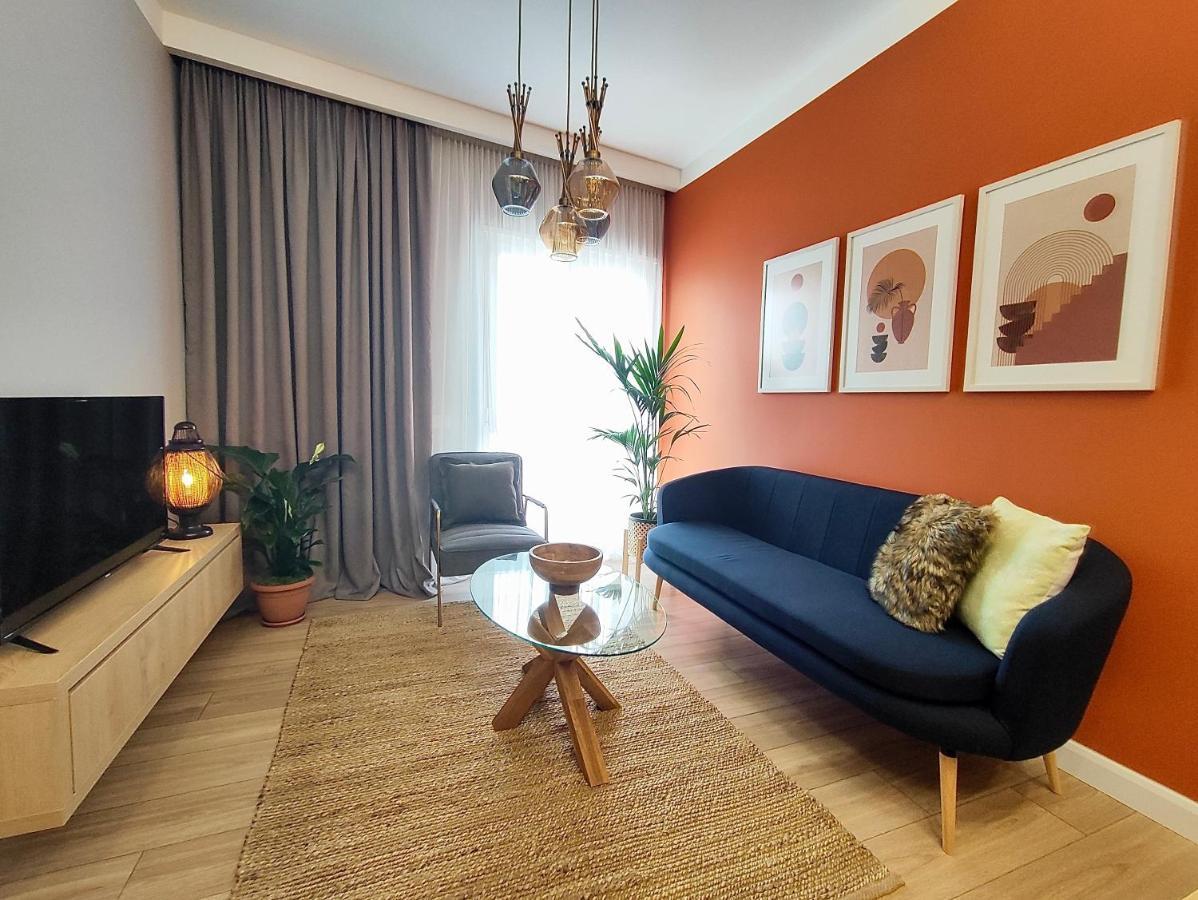 Modern Style 2Br-Apt - 10Min To Skanderbeg Square Apartment Tirana Bagian luar foto