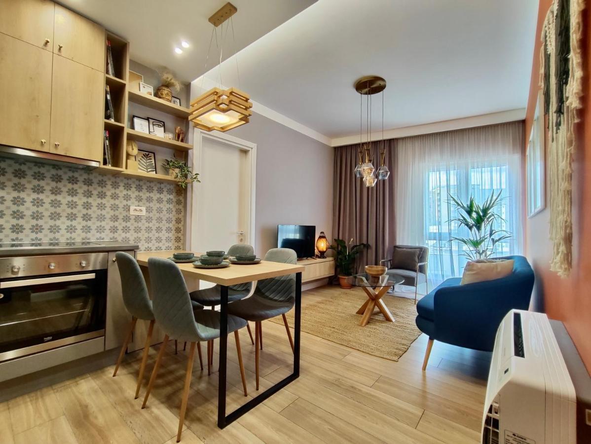 Modern Style 2Br-Apt - 10Min To Skanderbeg Square Apartment Tirana Bagian luar foto