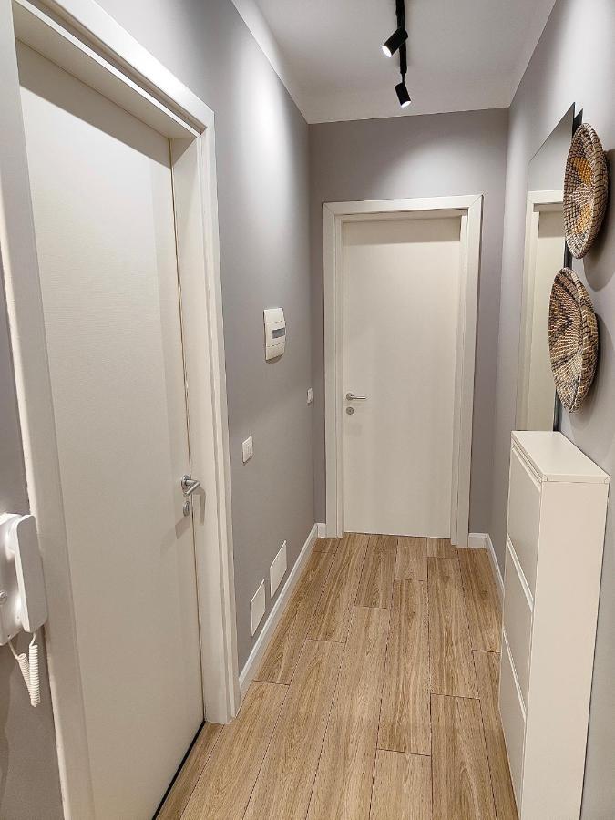 Modern Style 2Br-Apt - 10Min To Skanderbeg Square Apartment Tirana Bagian luar foto