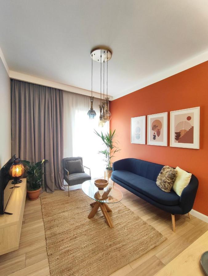 Modern Style 2Br-Apt - 10Min To Skanderbeg Square Apartment Tirana Bagian luar foto